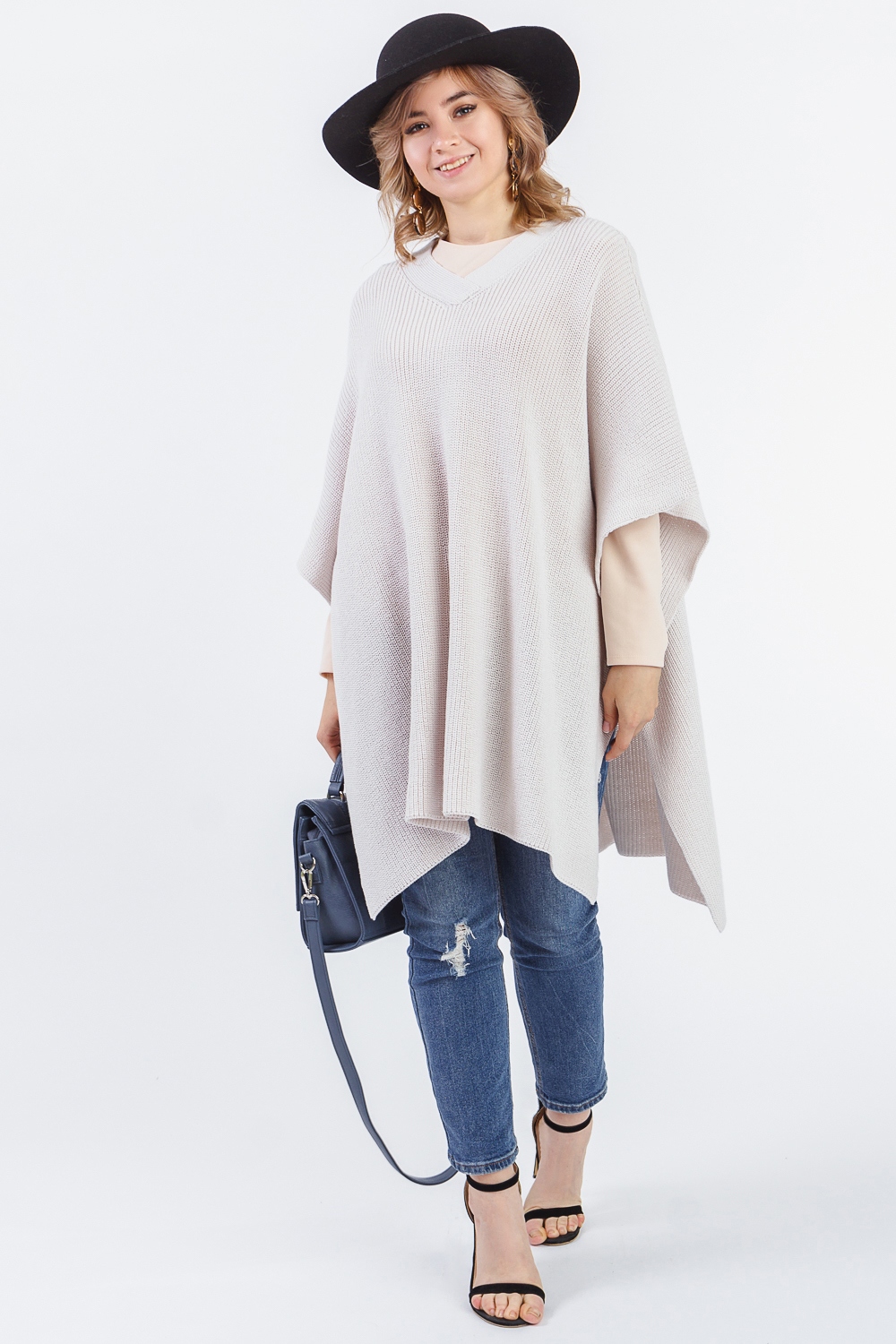 Вязаное пончо